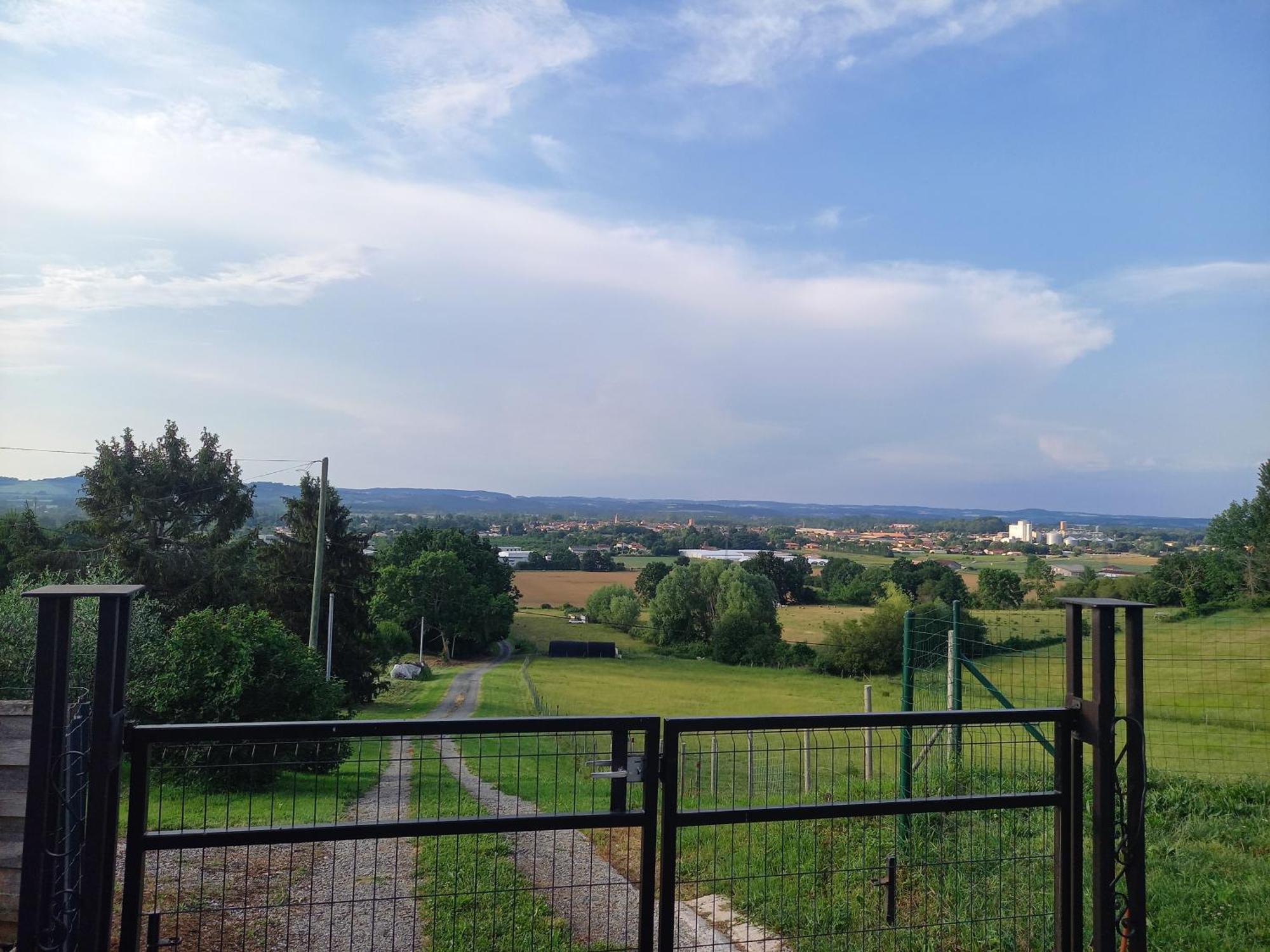 Gites Panoramique Sainte-Livrade-sur-Lot Exterior photo